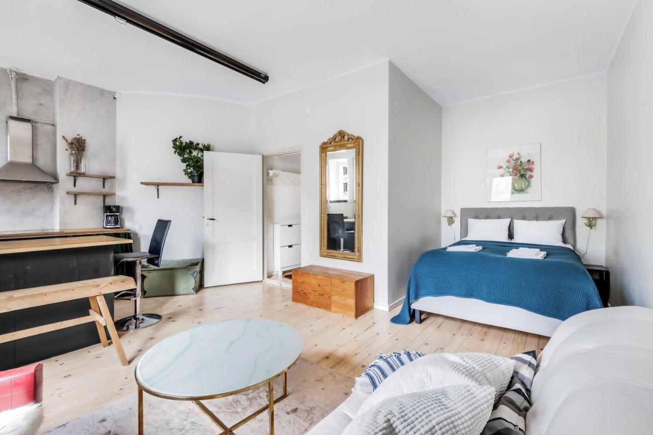 Appartement Wehost Modern Kitchen Studio With Bright Colours à Helsinki Extérieur photo